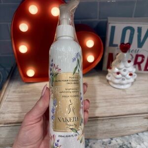 Nakery Beauty Hydra-C Oil-to-Foam Cleanser